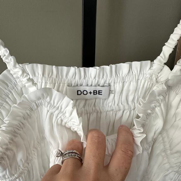 Do & Be White Ruched Cropped Tank Medium - Picture 2 of 4